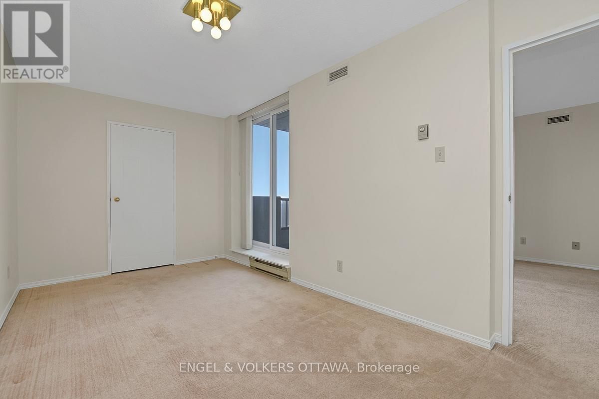 1103 - 1705 PLAYFAIR DRIVE Image 13