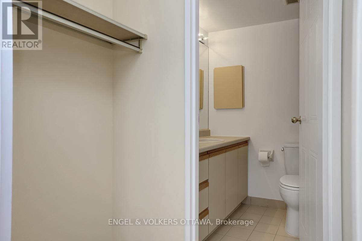 1103 - 1705 PLAYFAIR DRIVE Image 23