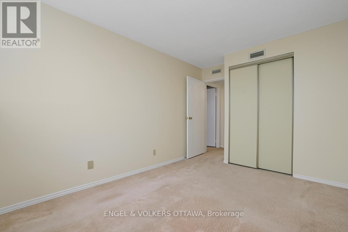 1103 - 1705 PLAYFAIR DRIVE Image 27