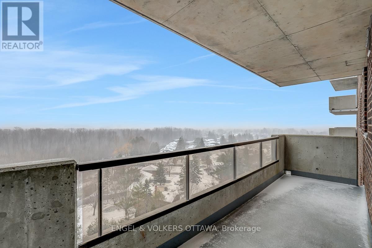 1103 - 1705 PLAYFAIR DRIVE Image 30