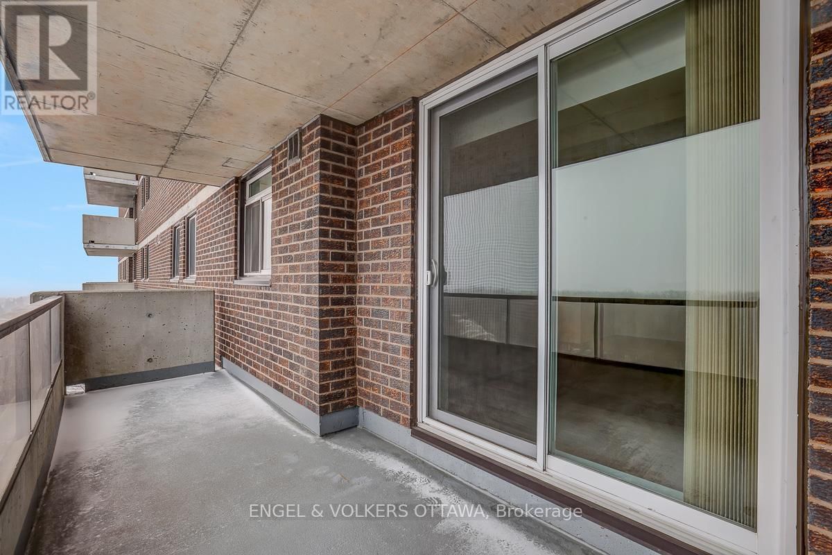 1103 - 1705 PLAYFAIR DRIVE Image 31