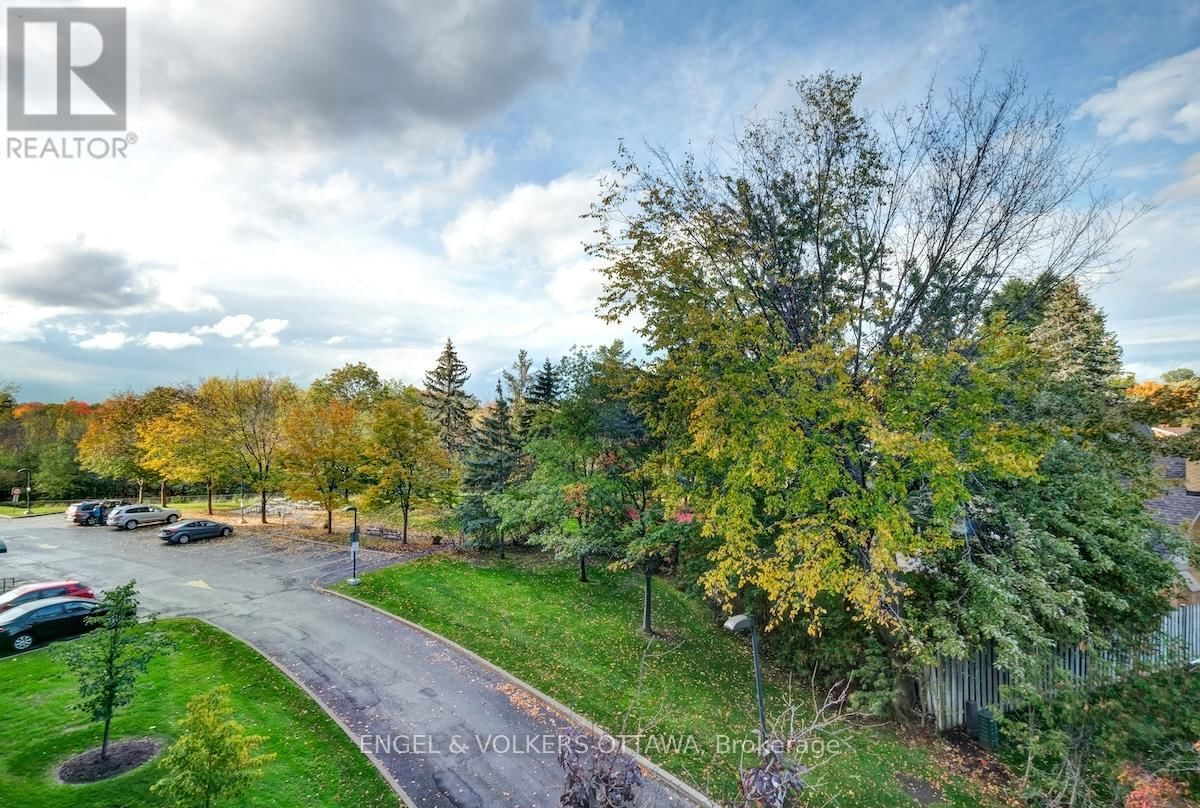 1103 - 1705 PLAYFAIR DRIVE Image 45