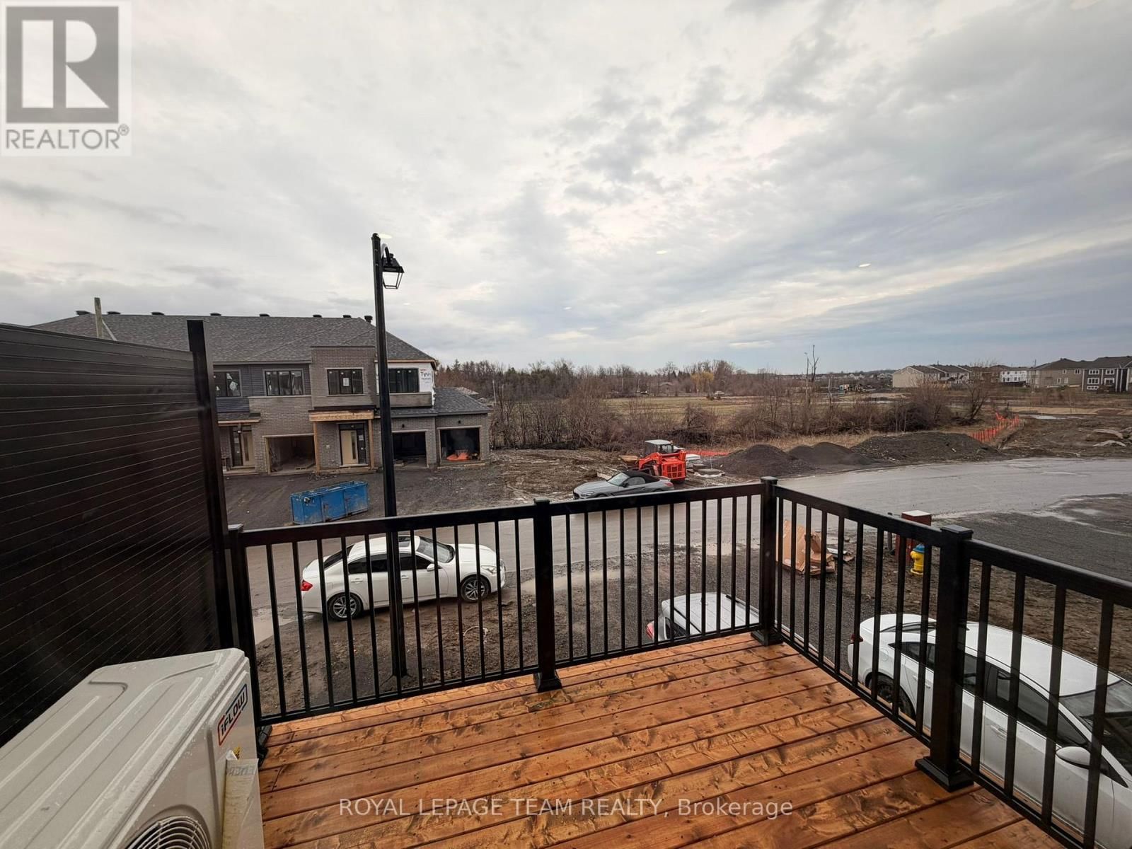 284 BANKSIDE WAY Image 10