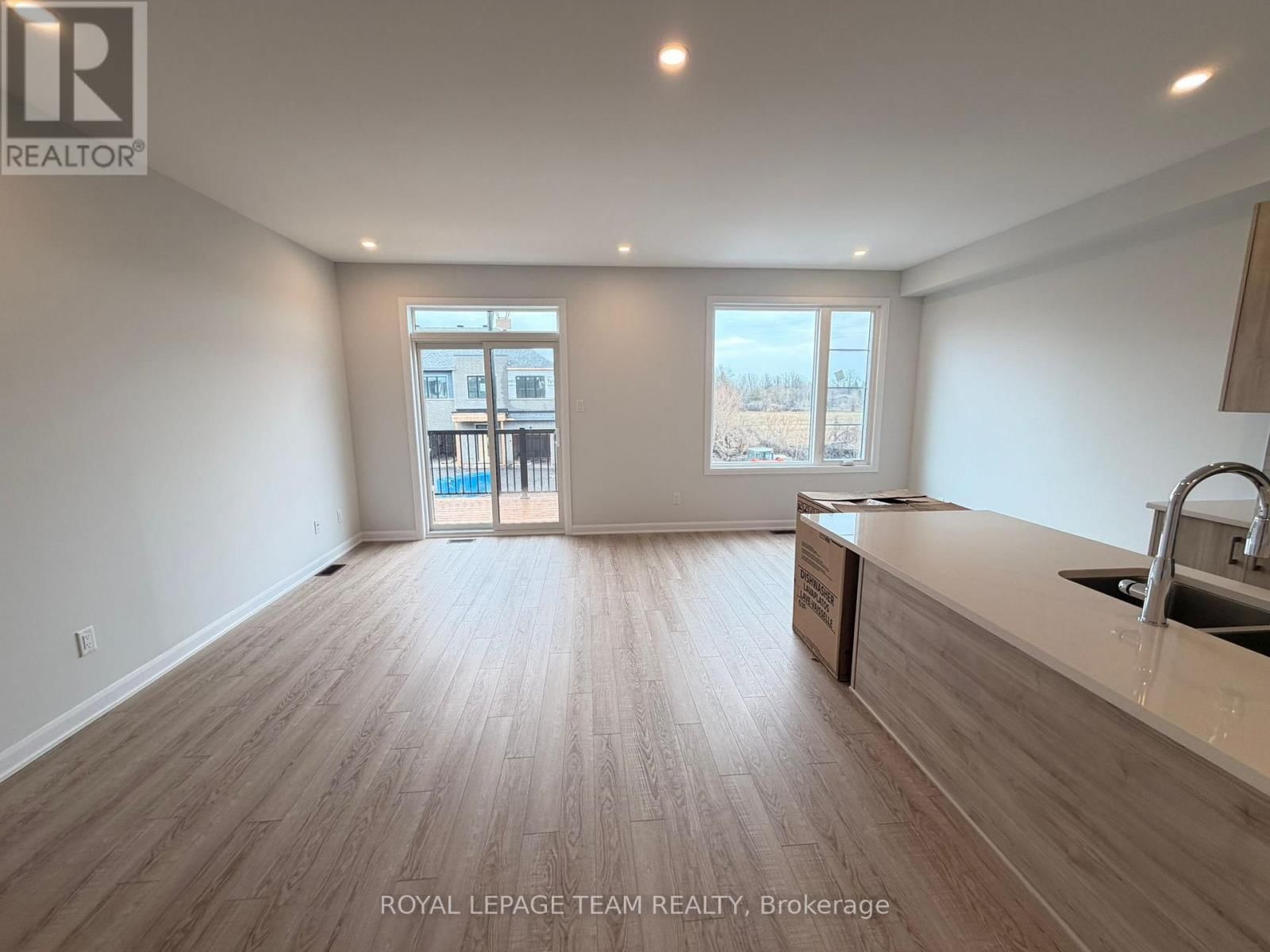 284 BANKSIDE WAY Image 6