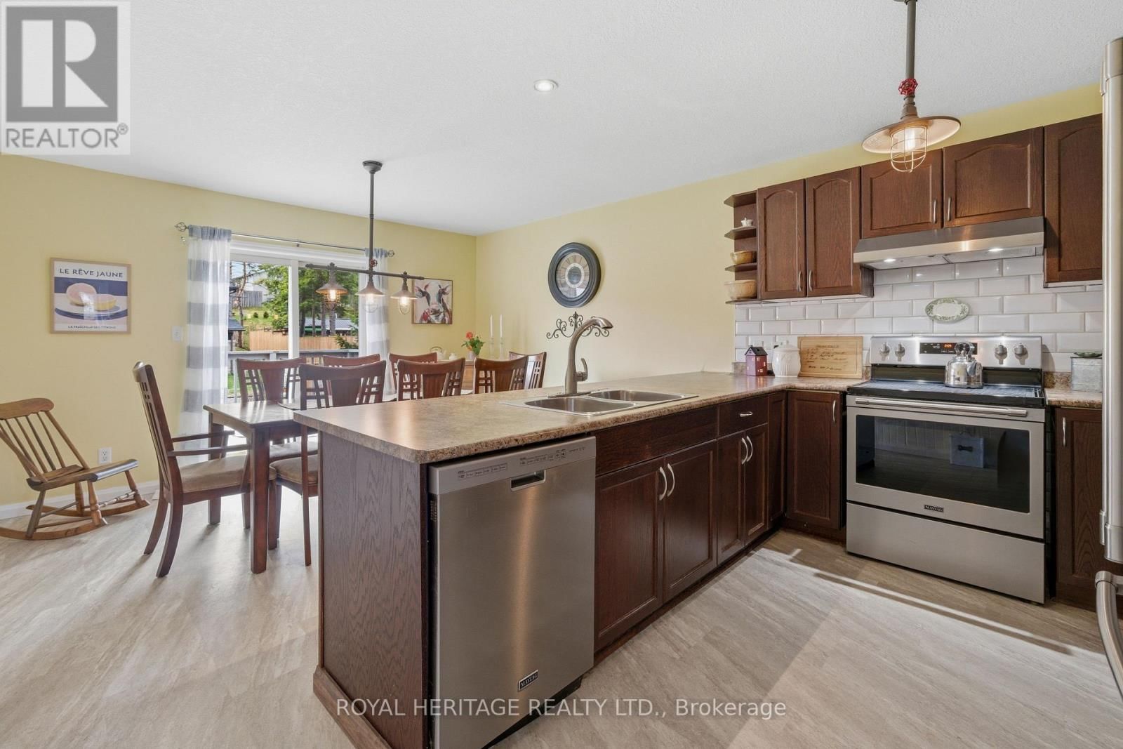 1 KYLE COURT Image 16