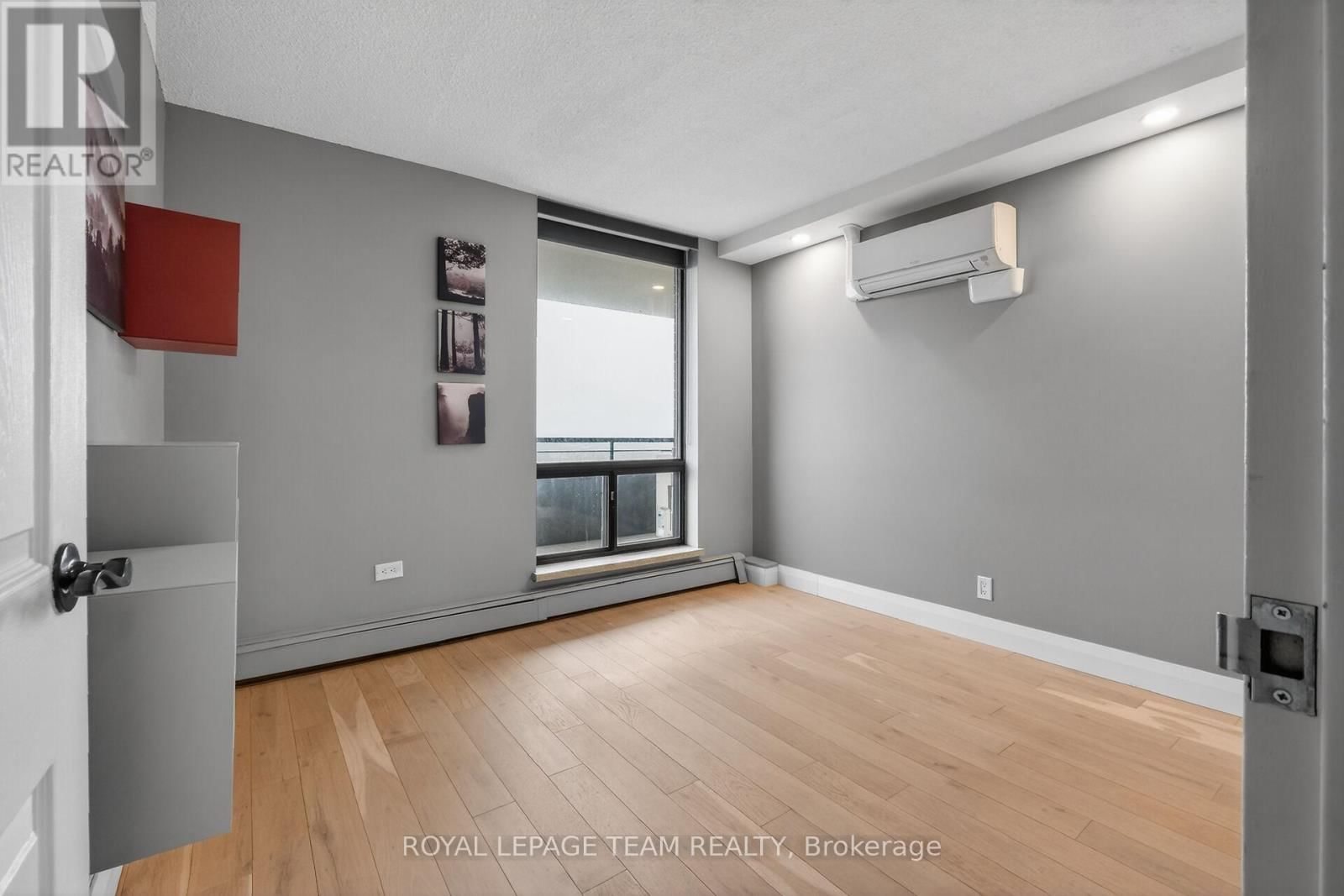 2012 - 515 ST LAURENT BOULEVARD Image 22