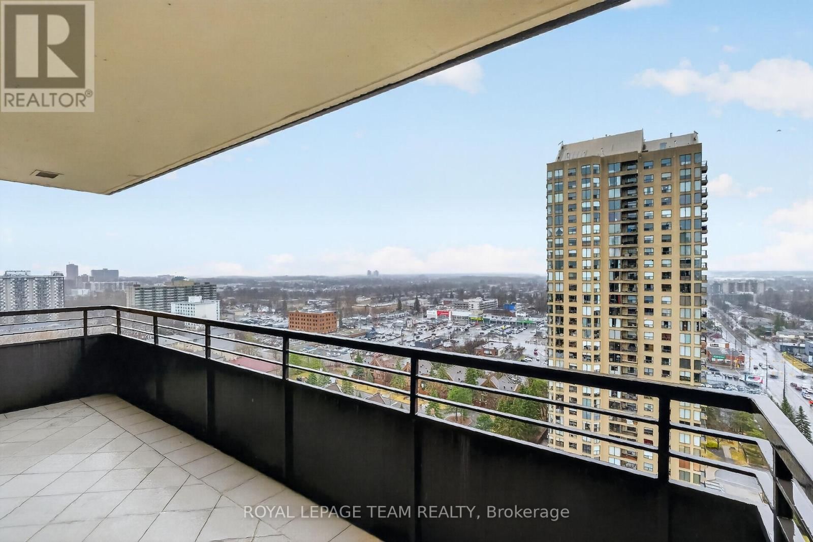 2012 - 515 ST LAURENT BOULEVARD Image 29