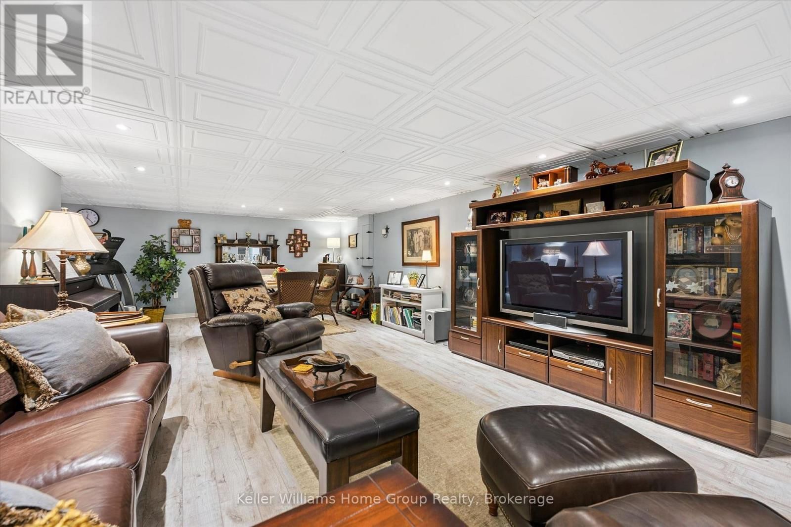 129 BRISTLECONE COURT Image 28