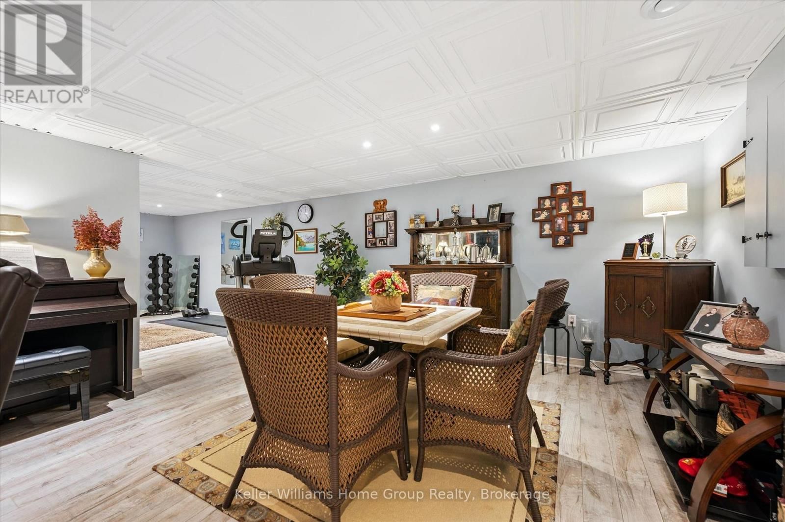 129 BRISTLECONE COURT Image 30