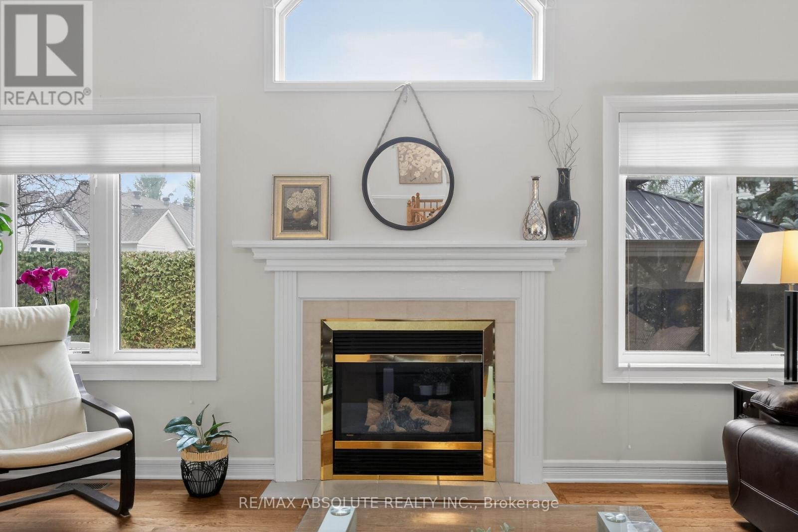 19 GOLDORA PRIVATE Image 11