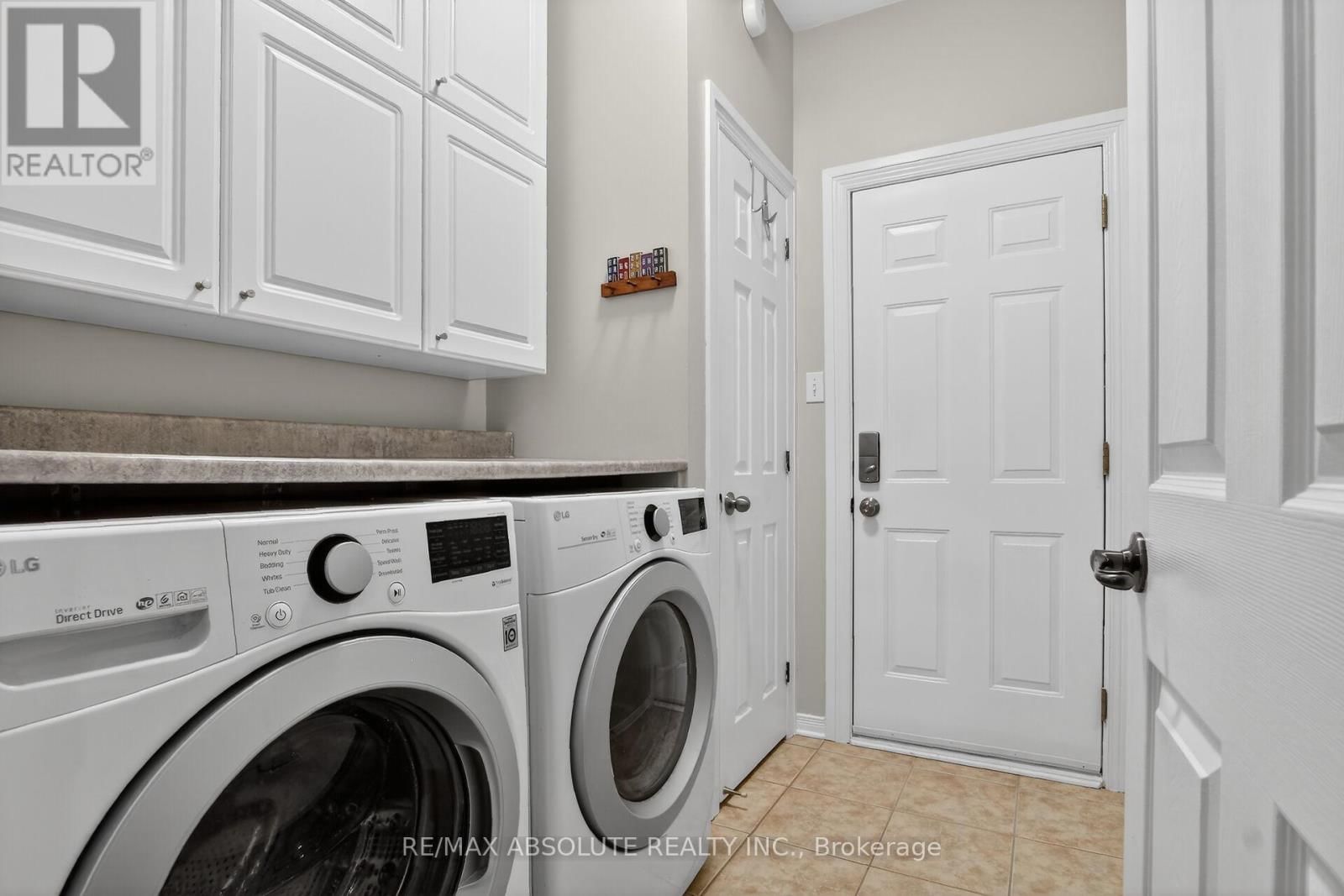 19 GOLDORA PRIVATE Image 17