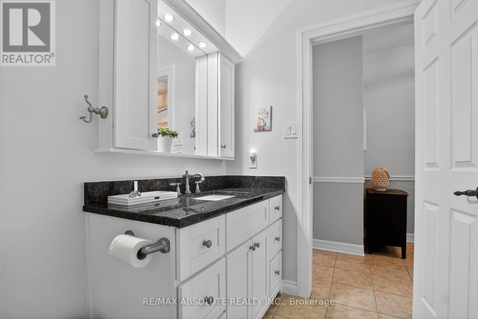 19 GOLDORA PRIVATE Image 26