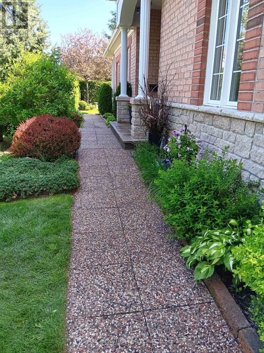 19 GOLDORA PRIVATE Image 40