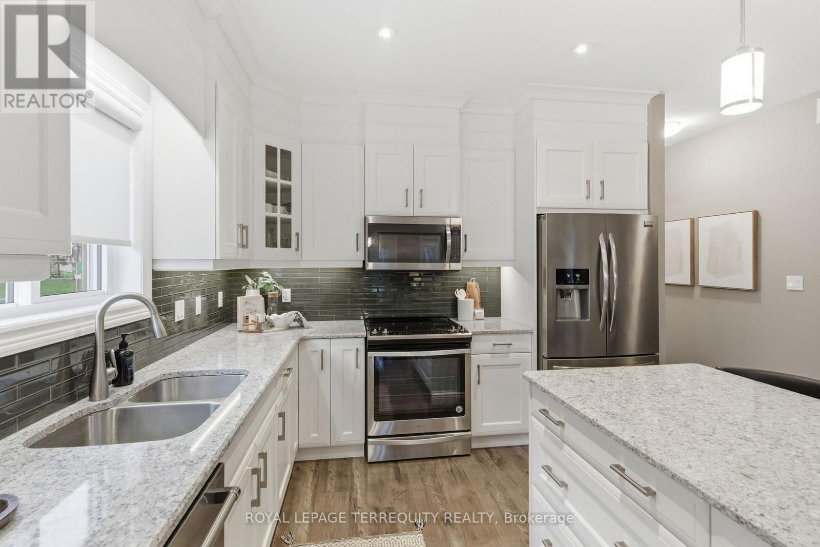 32 BIRCHMOUNT STREET Image 9