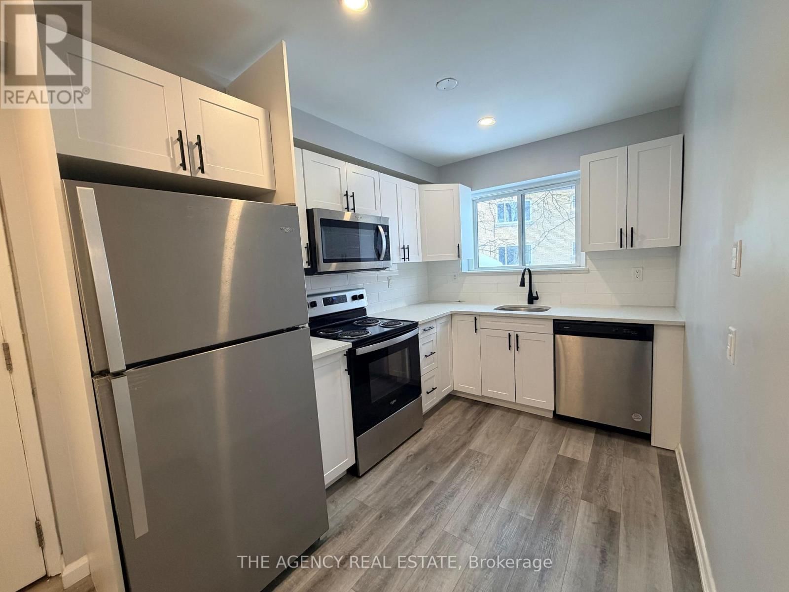 4 - 63 WELLINGTON ROAD Image 4