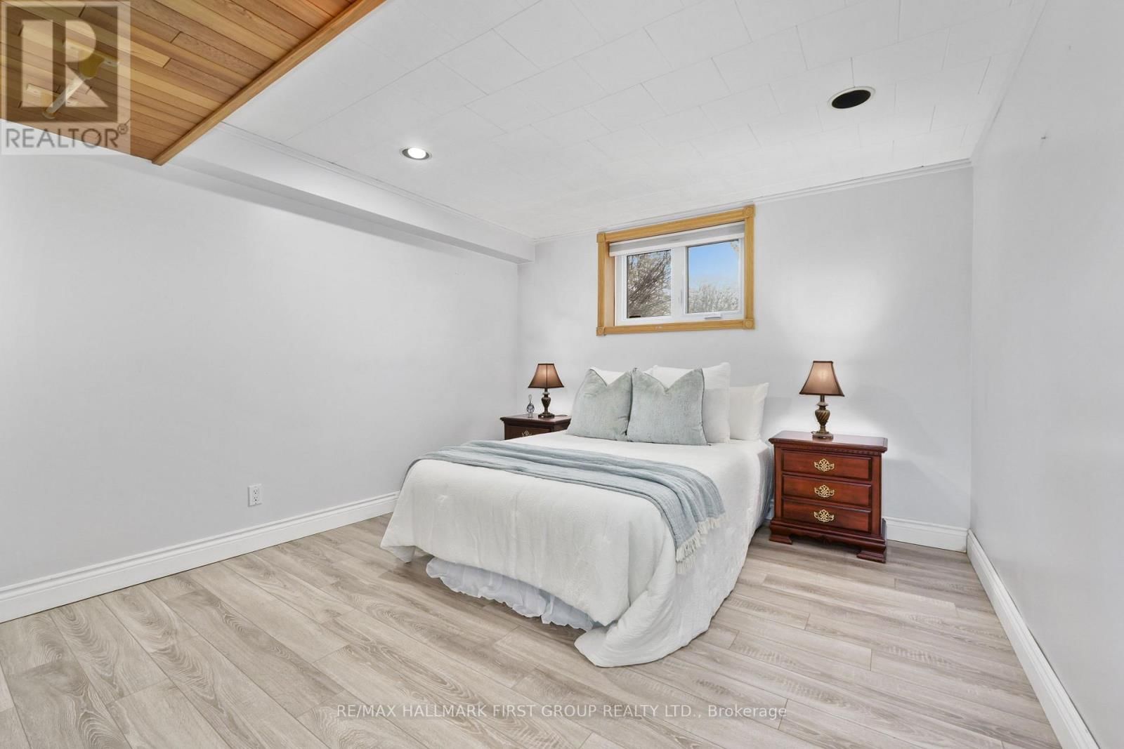 5139 MAIN STREET Image 30