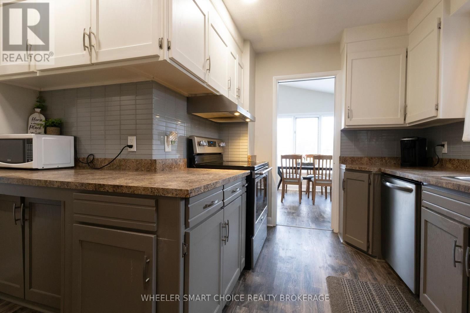 1412 BOYD STREET Image 11