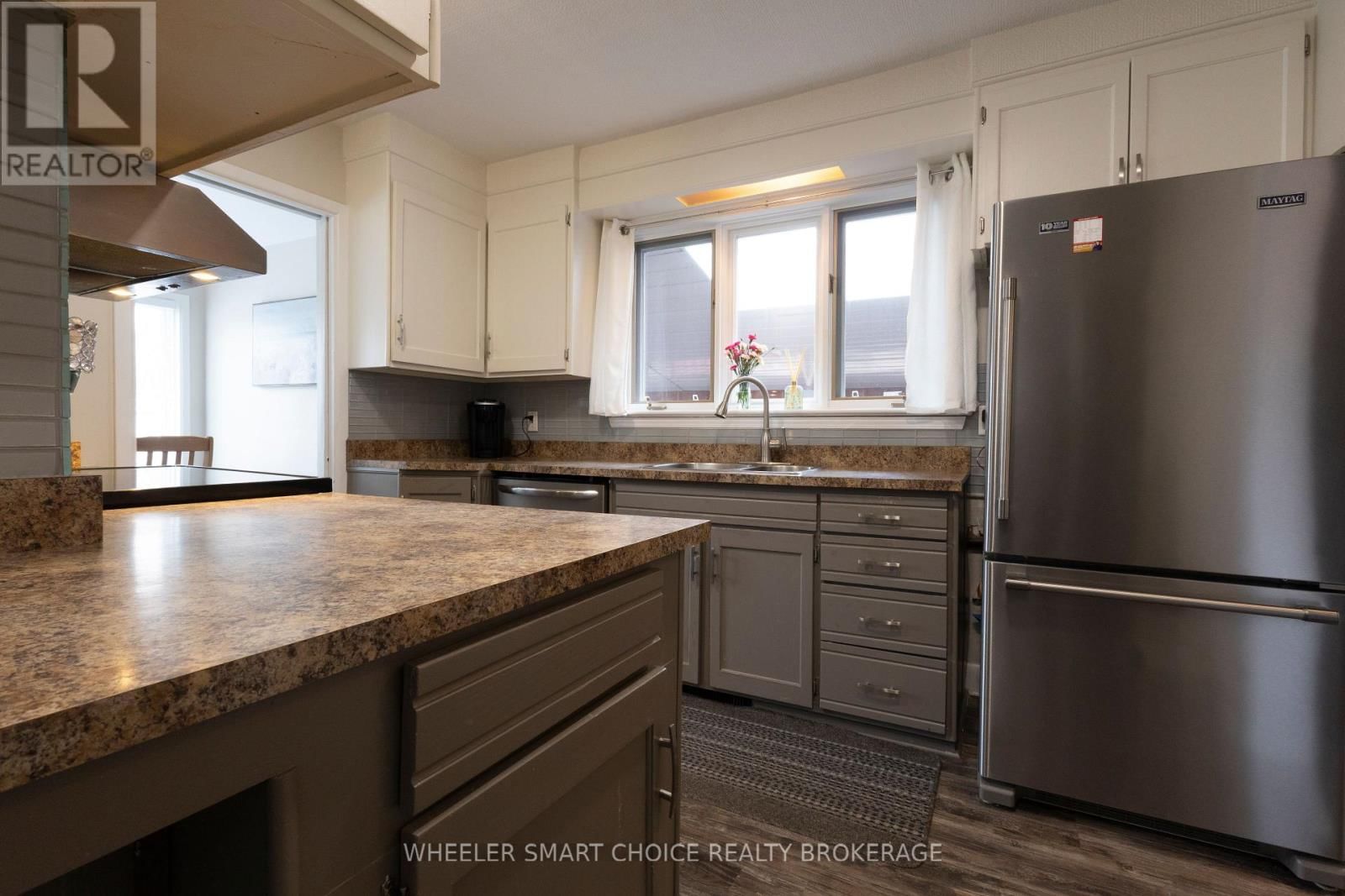 1412 BOYD STREET Image 12