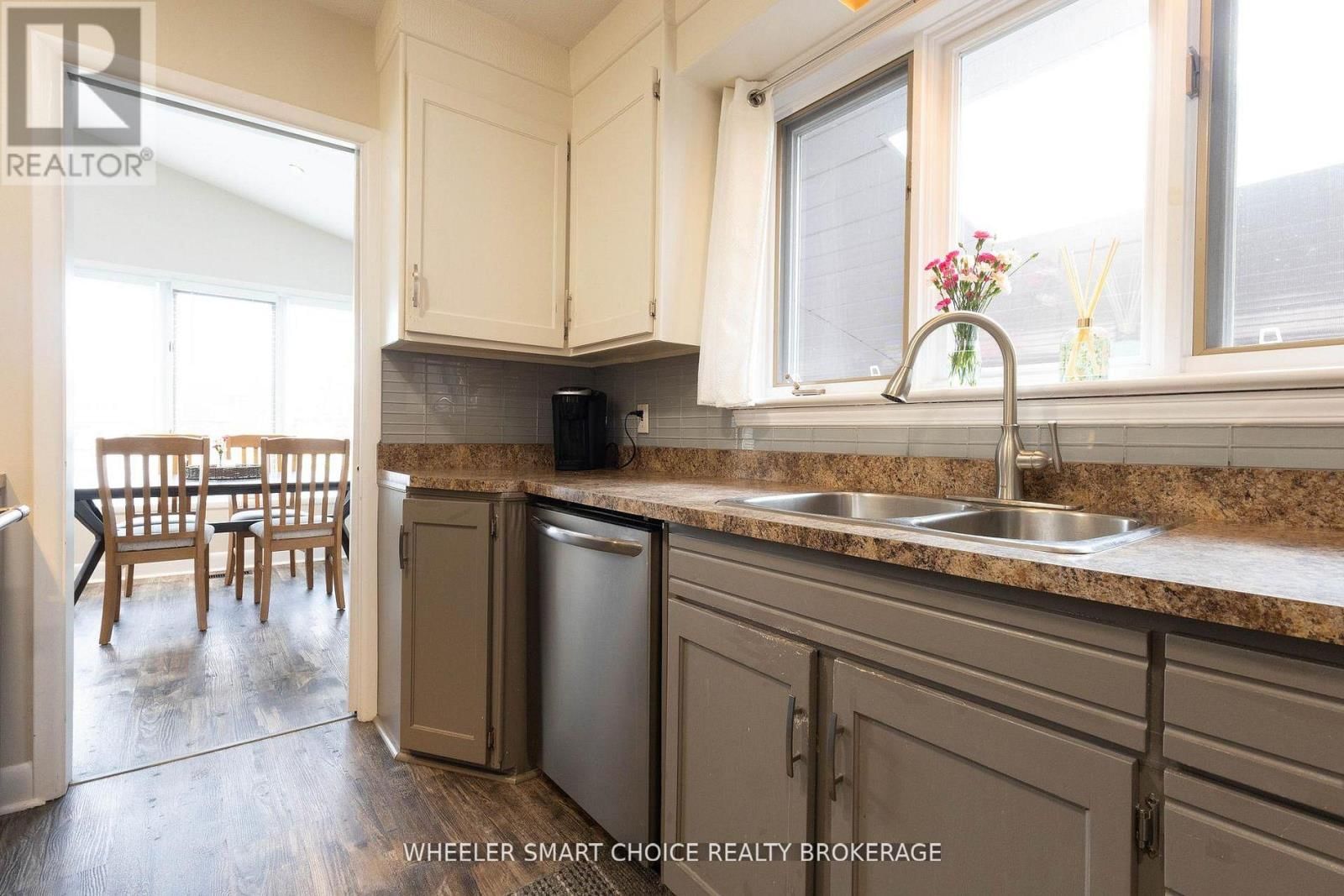 1412 BOYD STREET Image 14