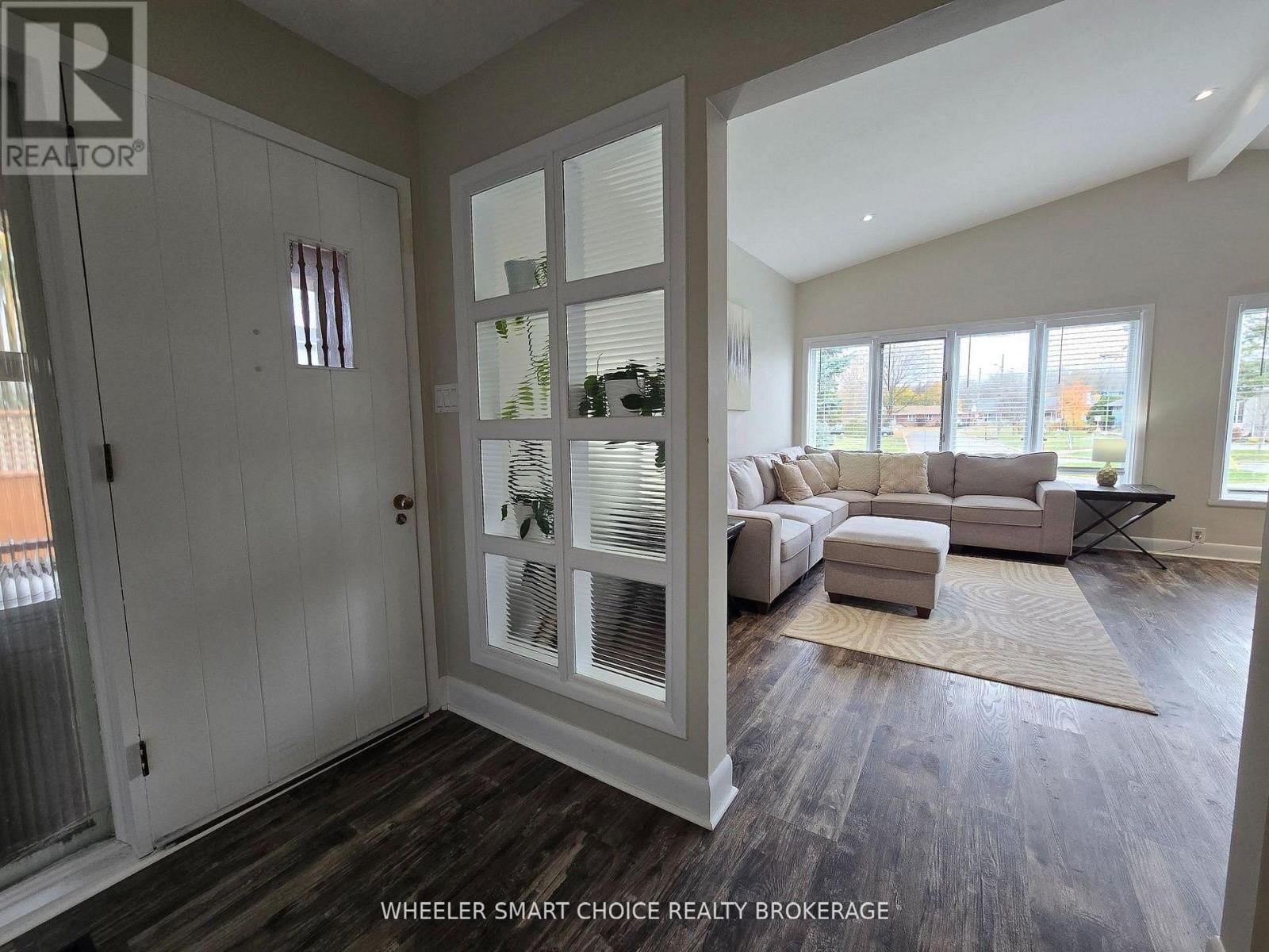 1412 BOYD STREET Image 16