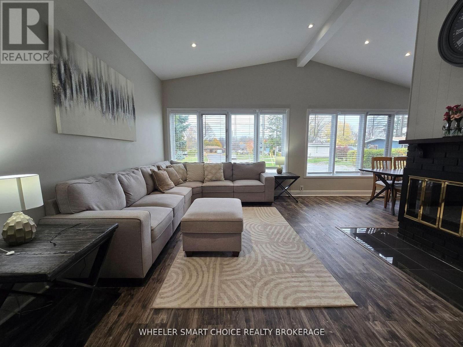 1412 BOYD STREET Image 23