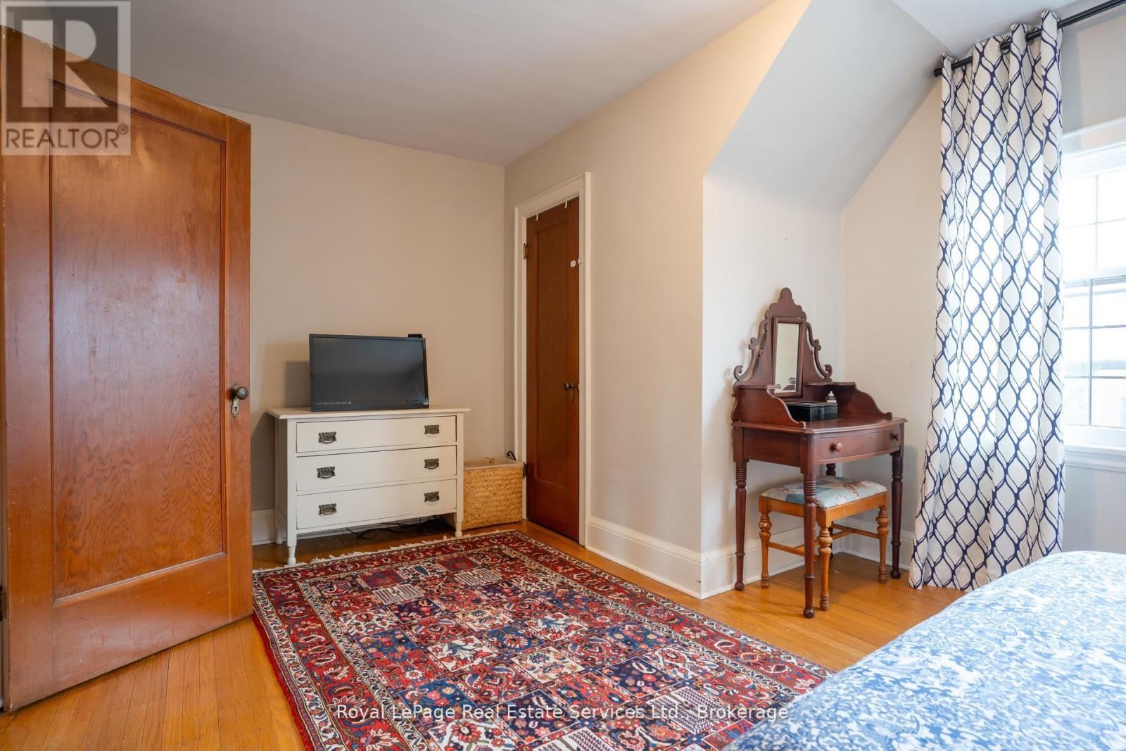 89 EDGEMONT STREET SOUTH Image 22