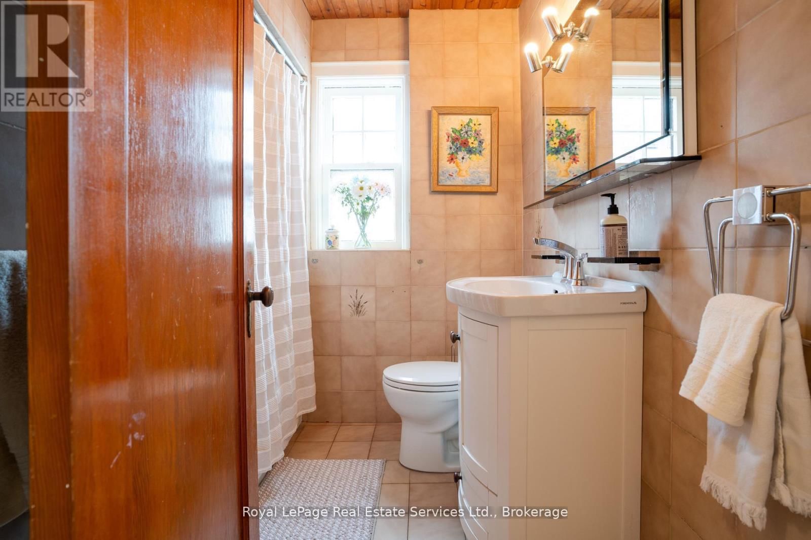 89 EDGEMONT STREET SOUTH Image 24