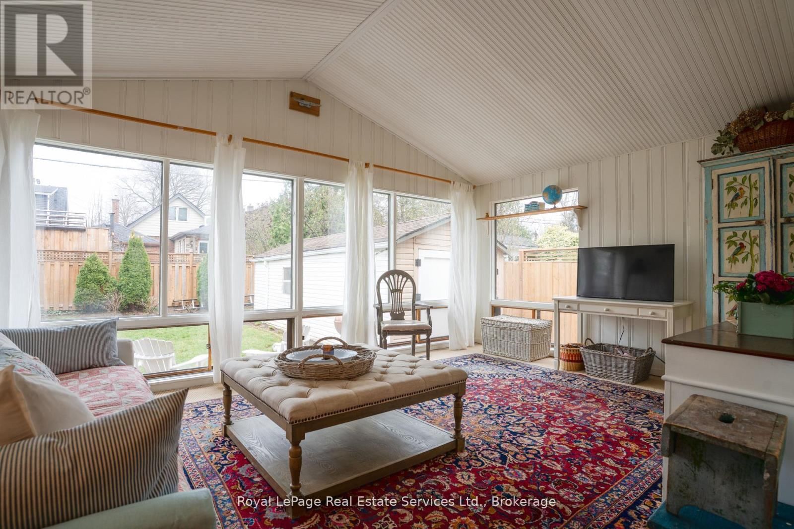 89 EDGEMONT STREET SOUTH Image 29