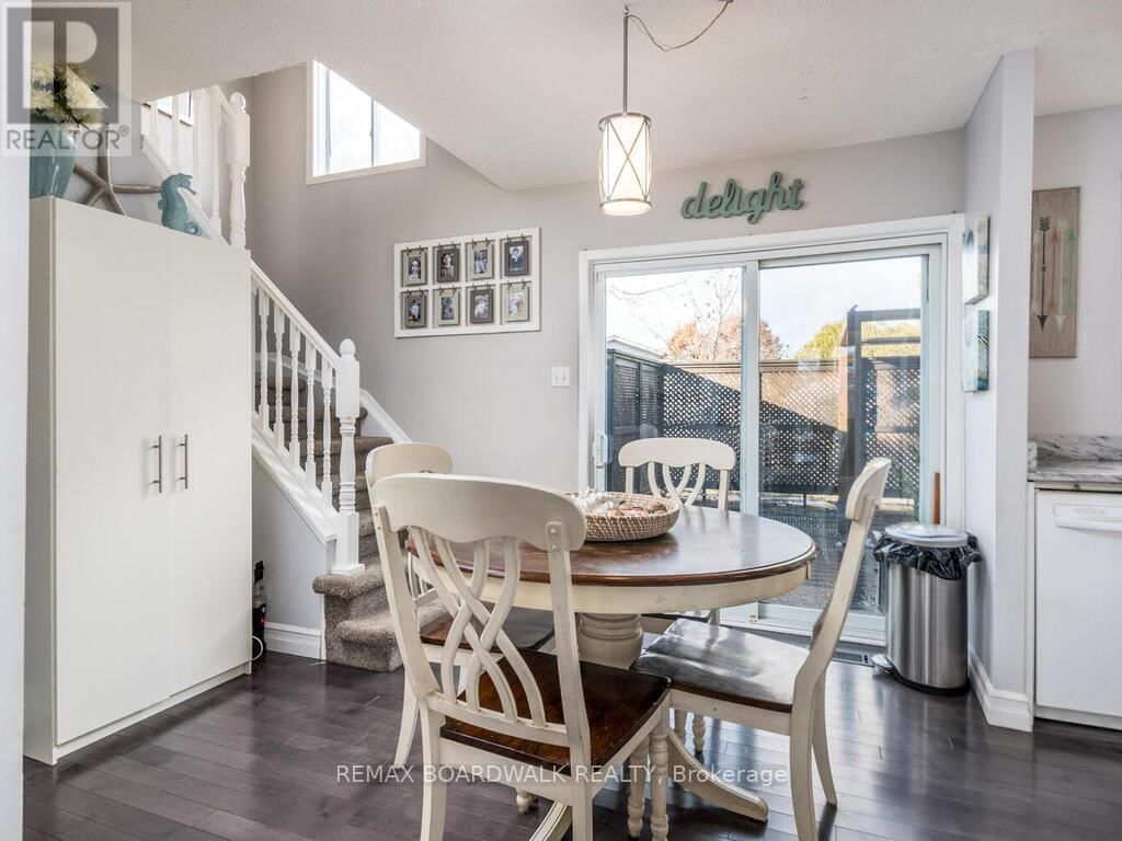 15 TERRY FOX AVENUE Image 15