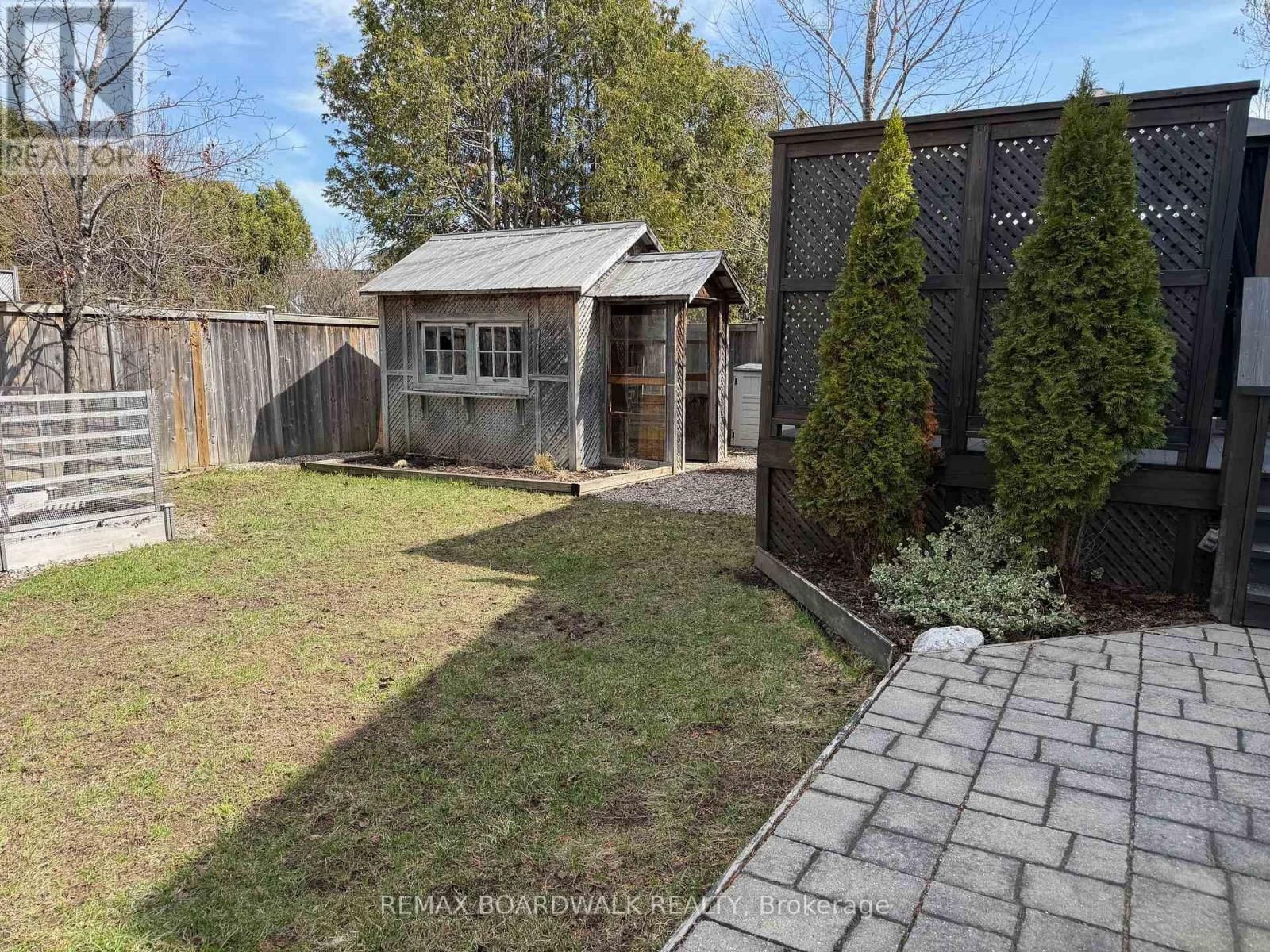 15 TERRY FOX AVENUE Image 31