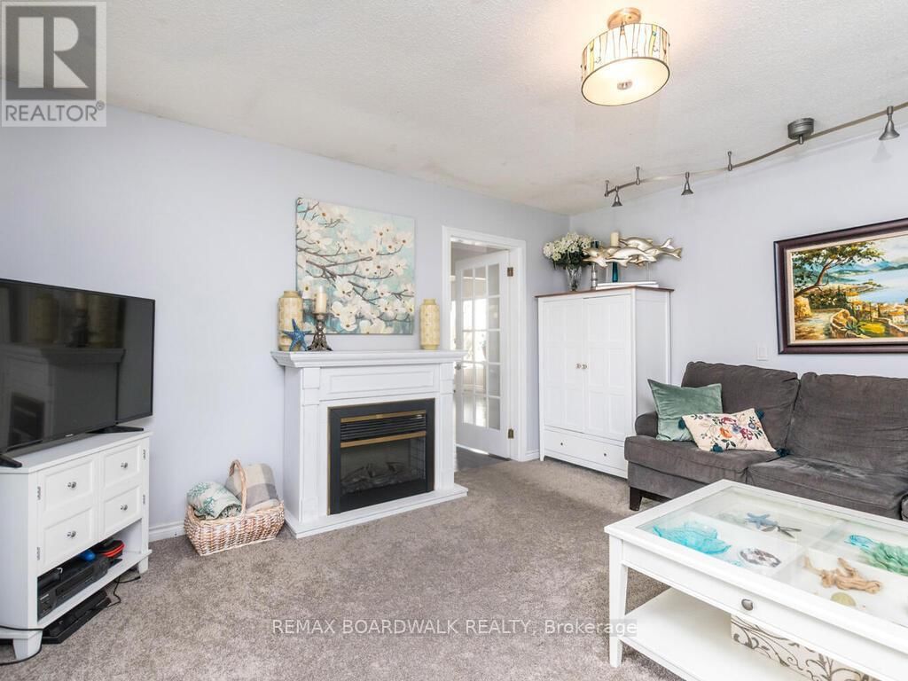 15 TERRY FOX AVENUE Image 5