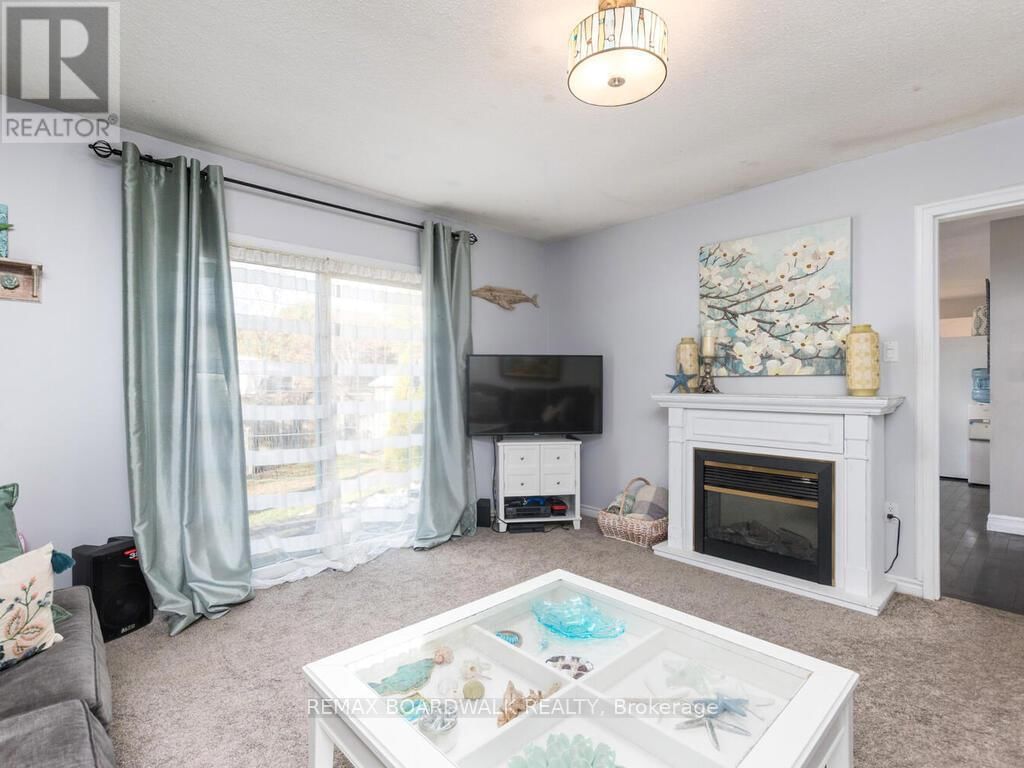 15 TERRY FOX AVENUE Image 8