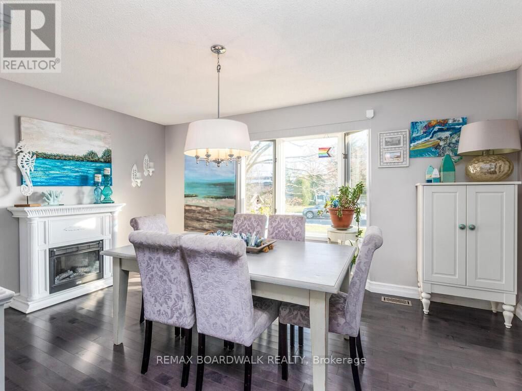 15 TERRY FOX AVENUE Image 9