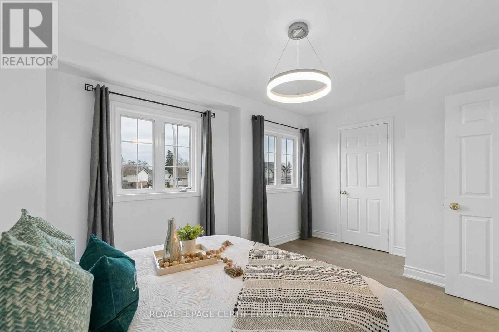 22 GOLDEN TERRACE COURT Image 22