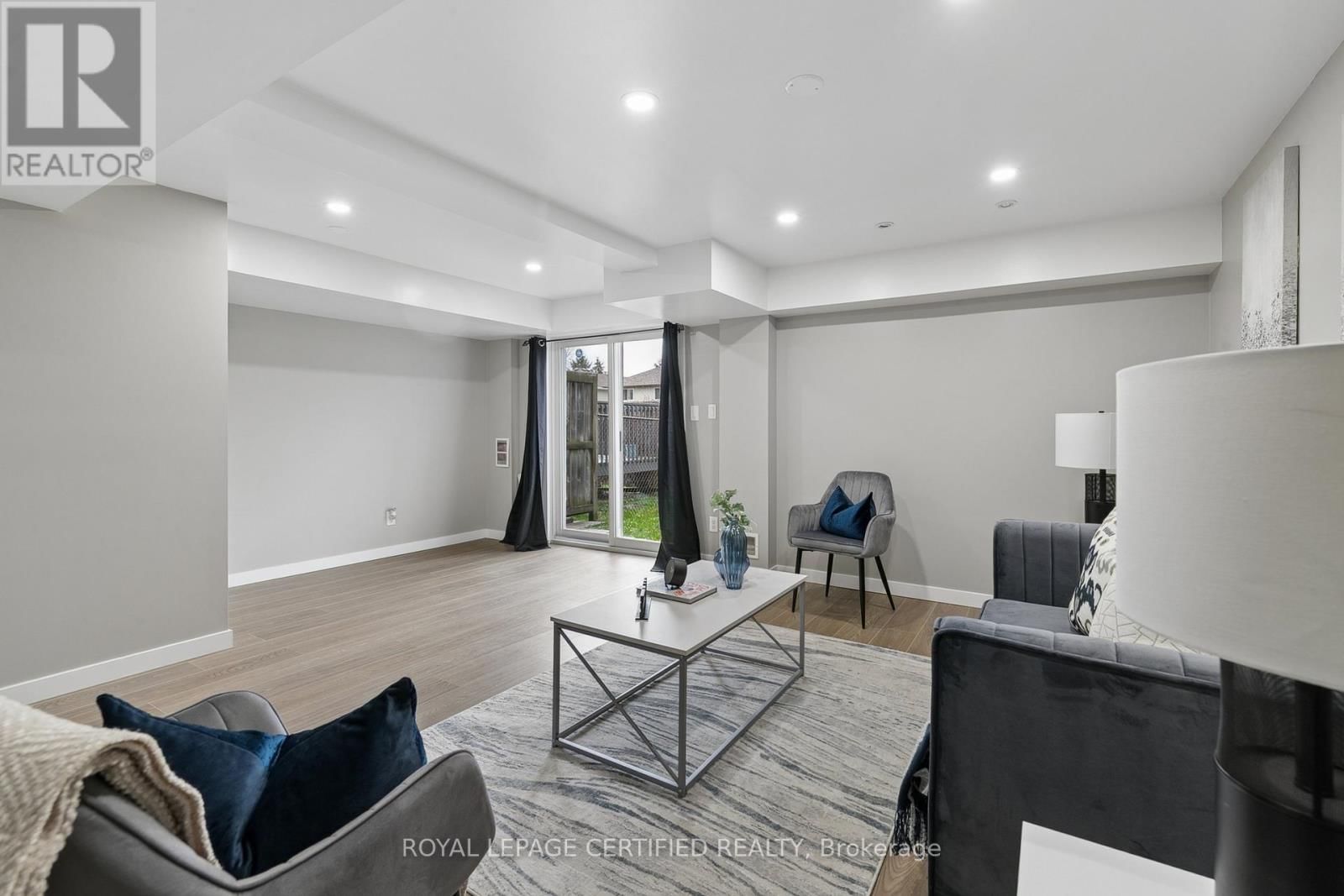 22 GOLDEN TERRACE COURT Image 27