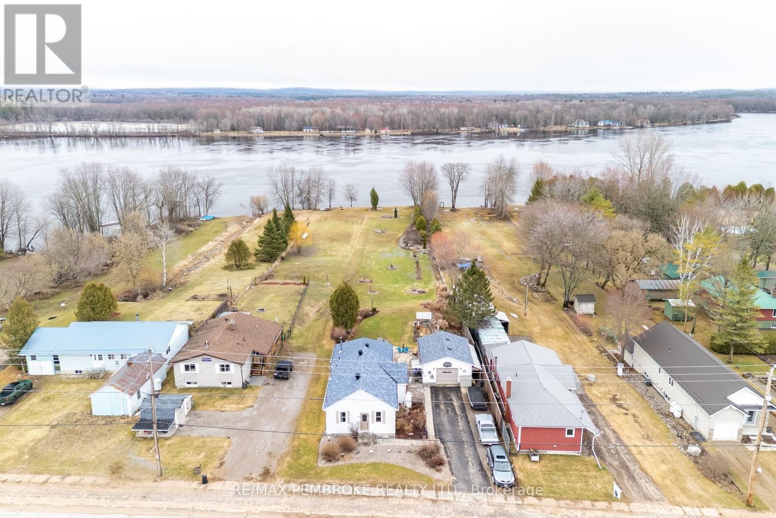 48 LACROIX BAY ROAD Image 1