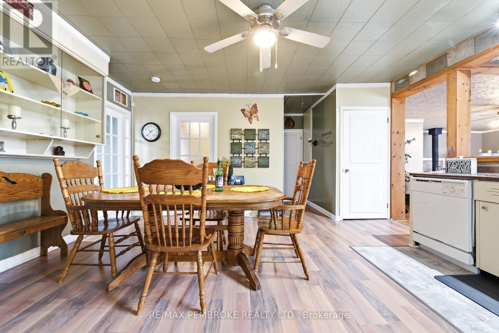 48 LACROIX BAY ROAD Image 16