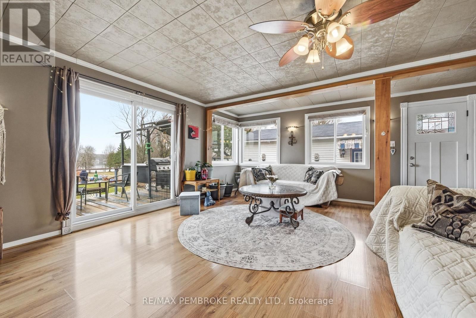 48 LACROIX BAY ROAD Image 18