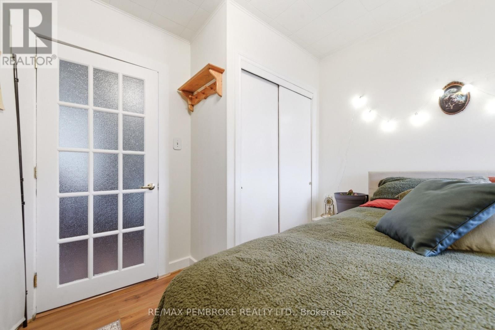 48 LACROIX BAY ROAD Image 27