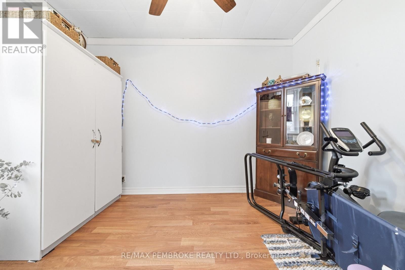 48 LACROIX BAY ROAD Image 28