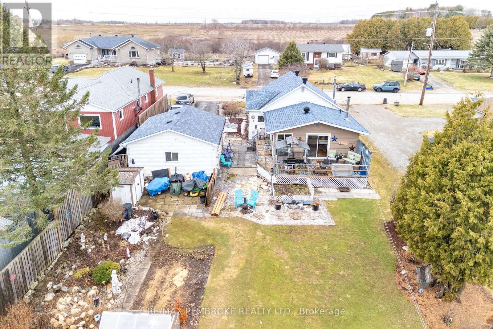 48 LACROIX BAY ROAD Image 32