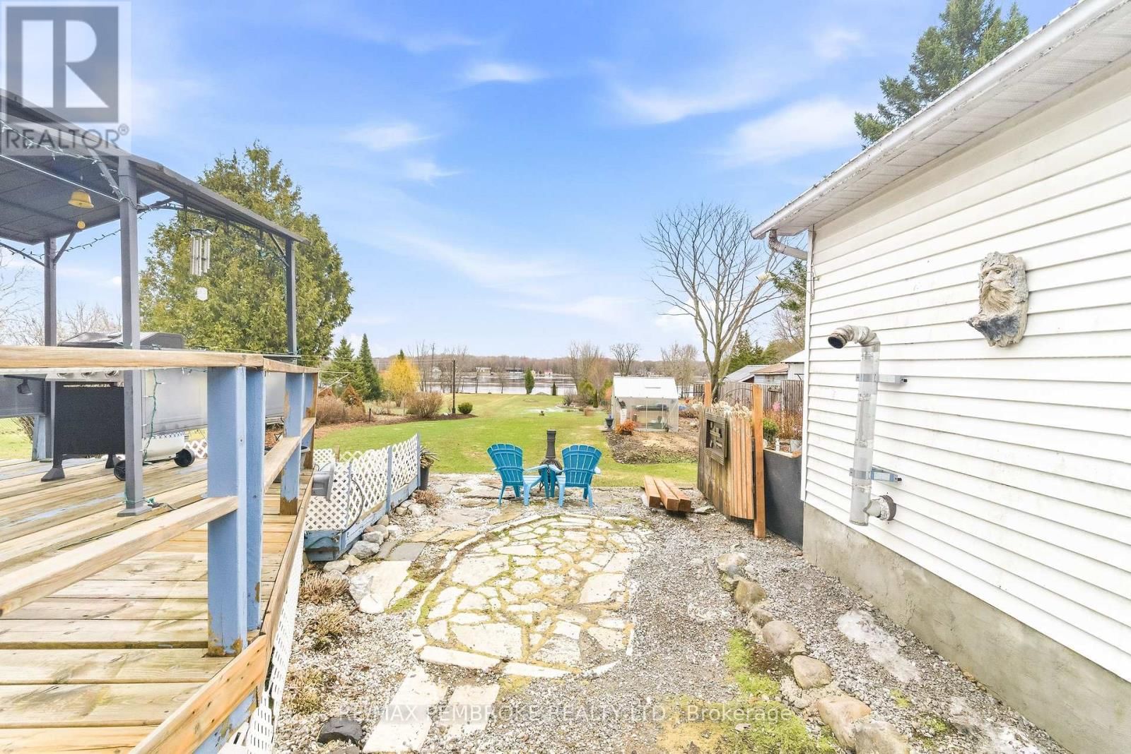 48 LACROIX BAY ROAD Image 38