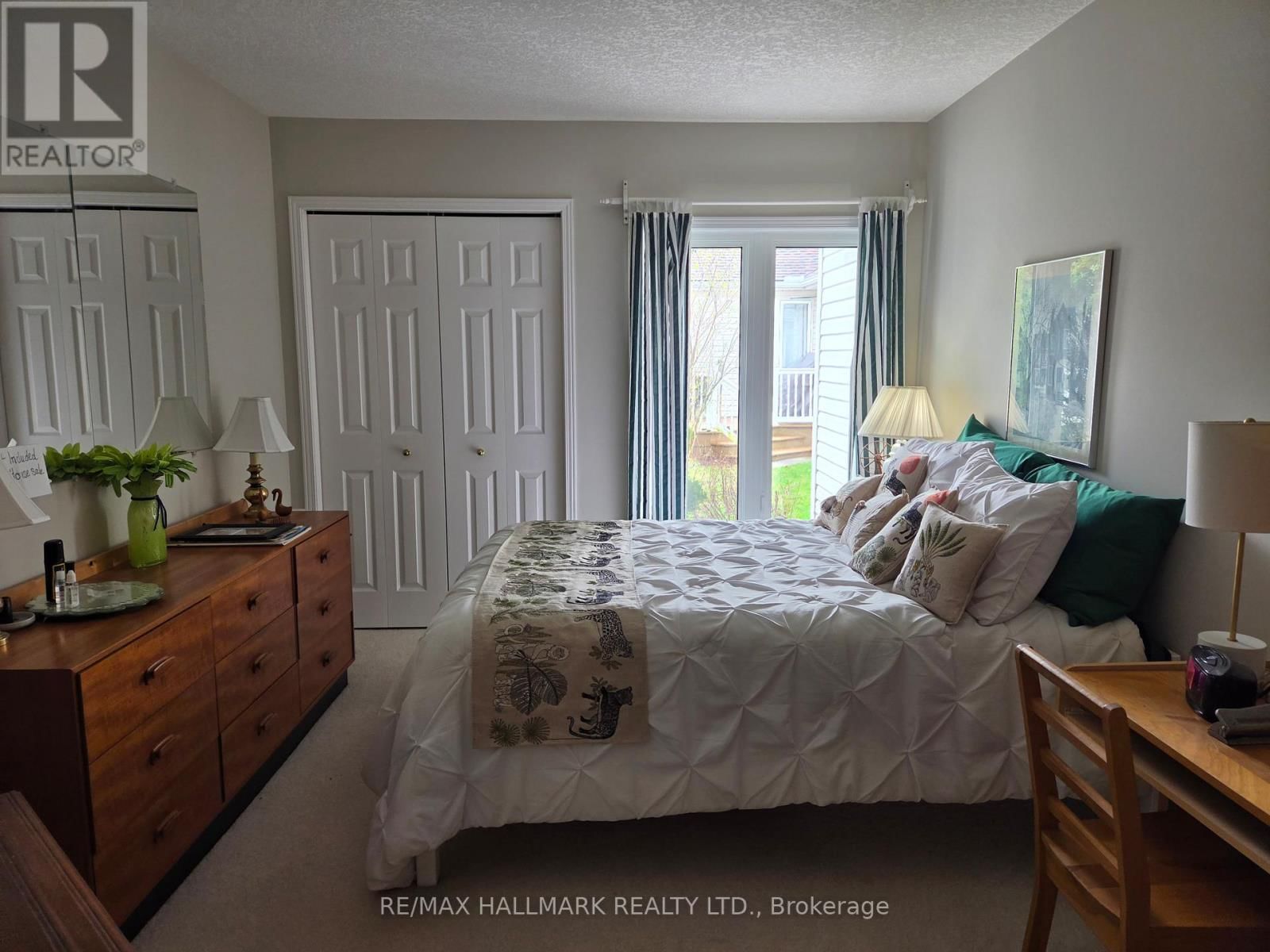 8 GREENFIELD PLACE Image 18