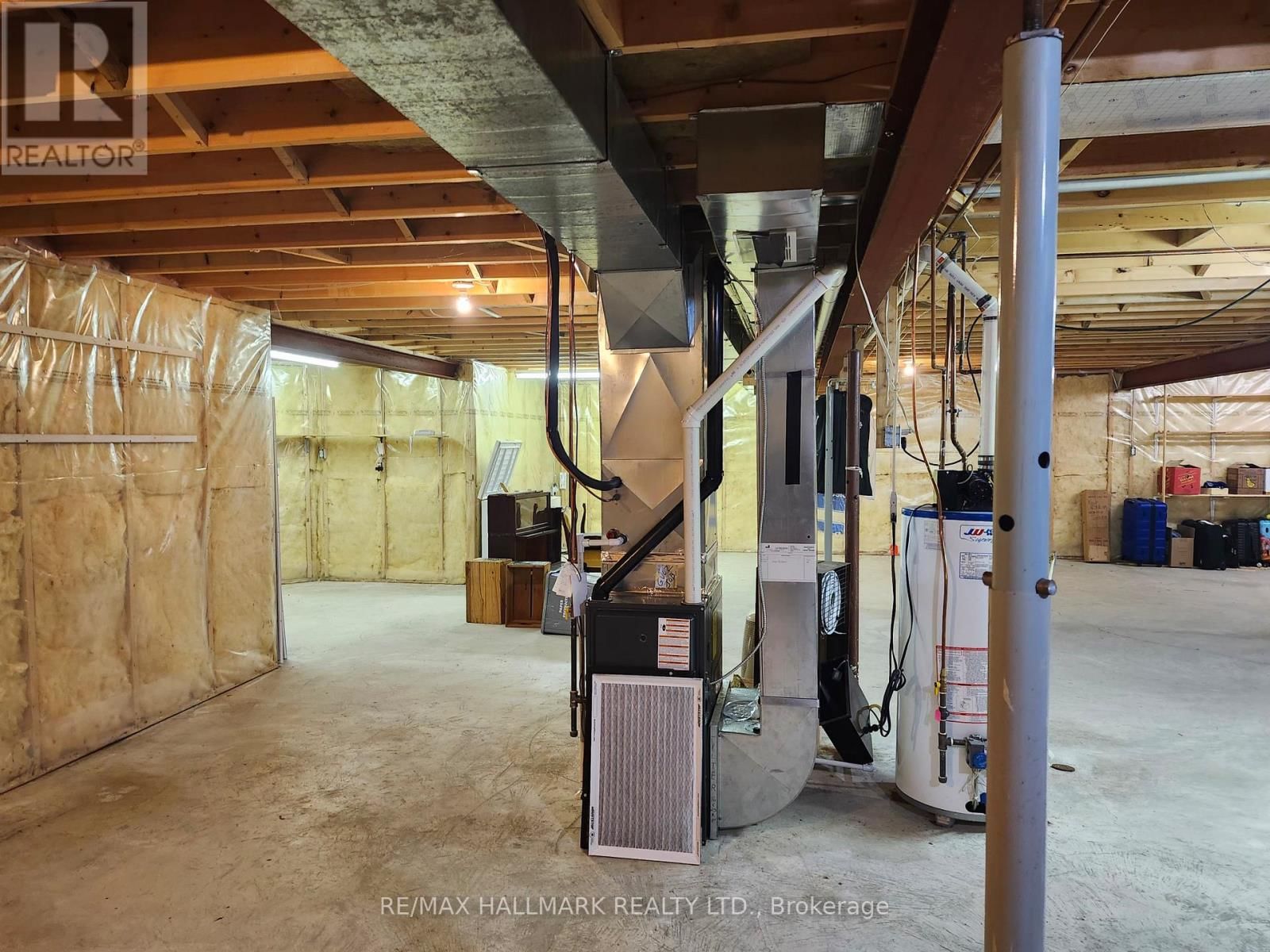 8 GREENFIELD PLACE Image 27