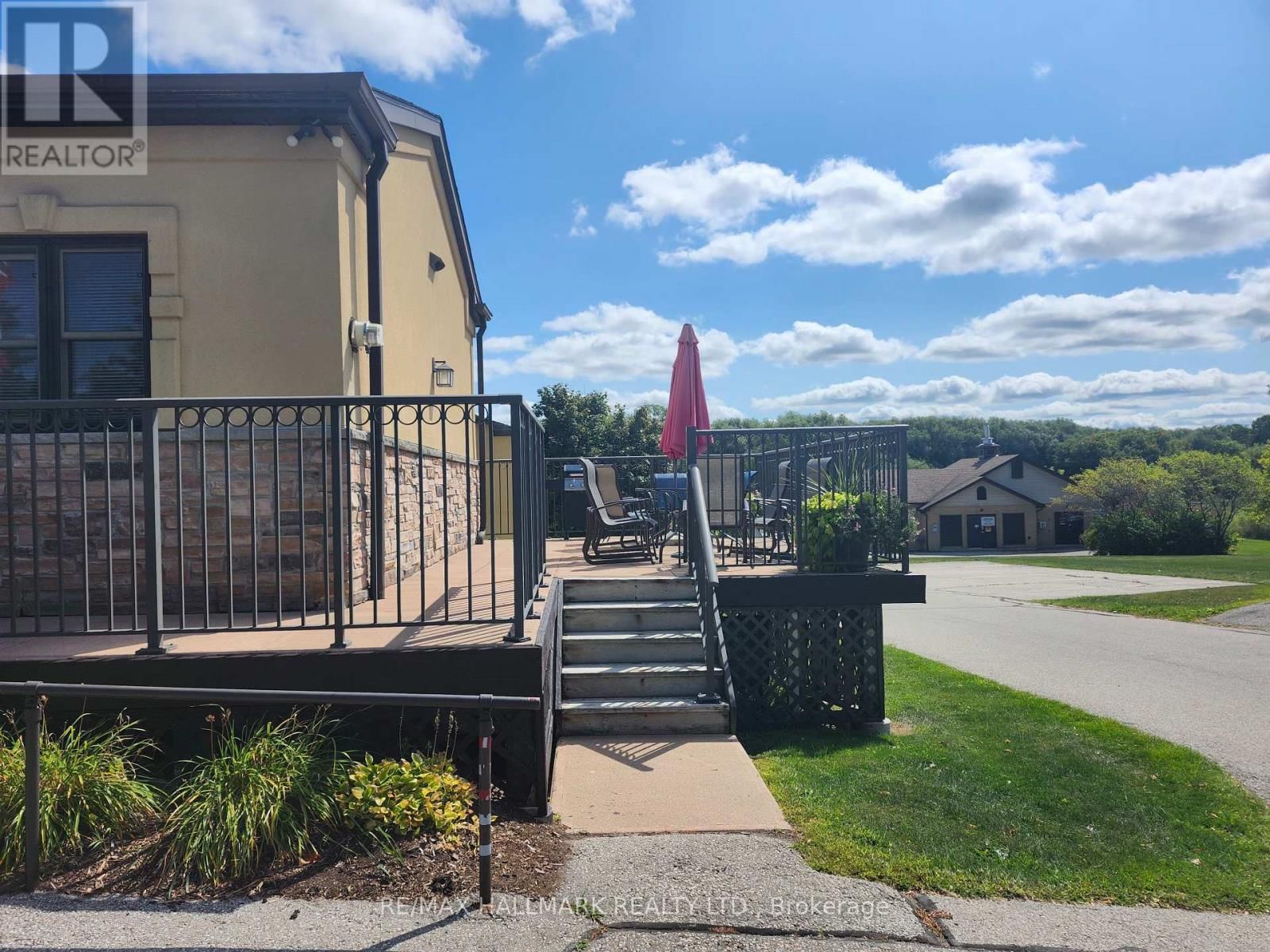 8 GREENFIELD PLACE Image 38