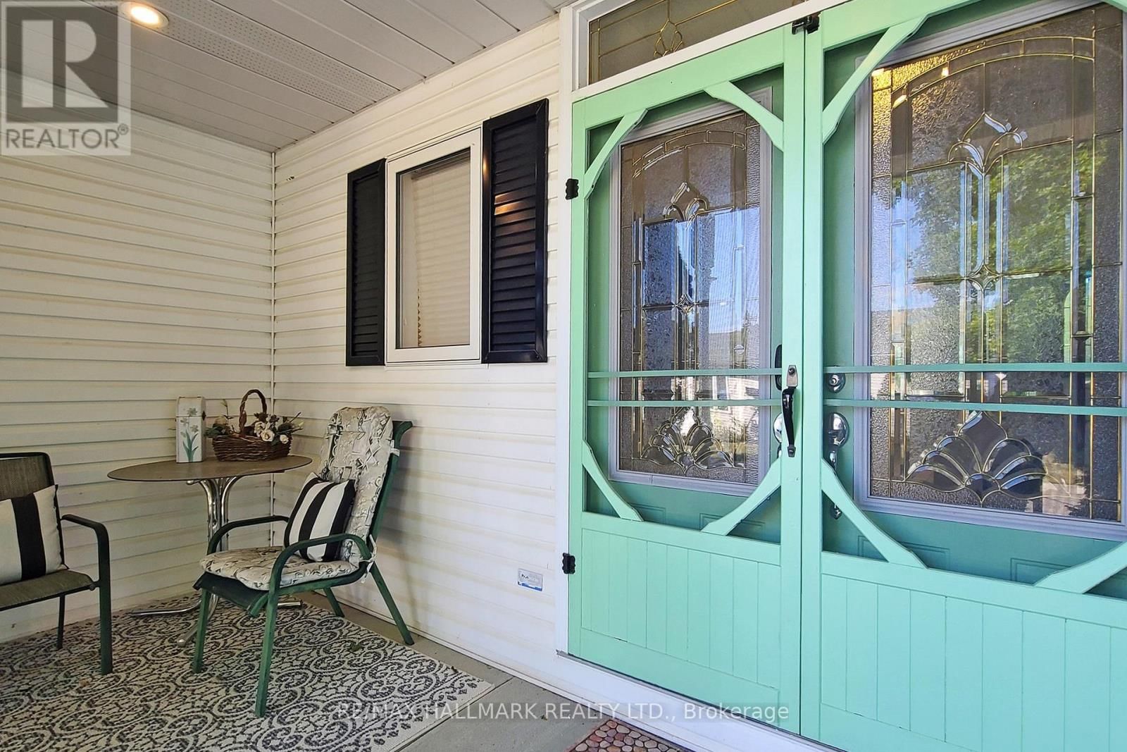 8 GREENFIELD PLACE Image 4