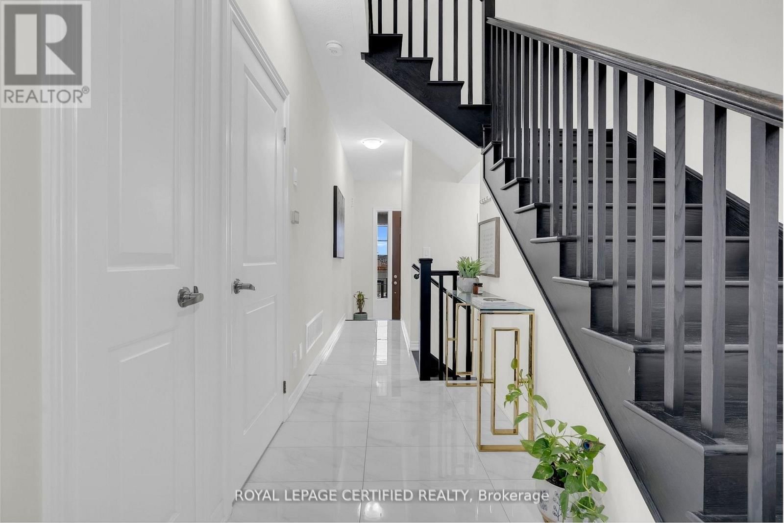 66 GRASSBOURNE AVENUE Image 11