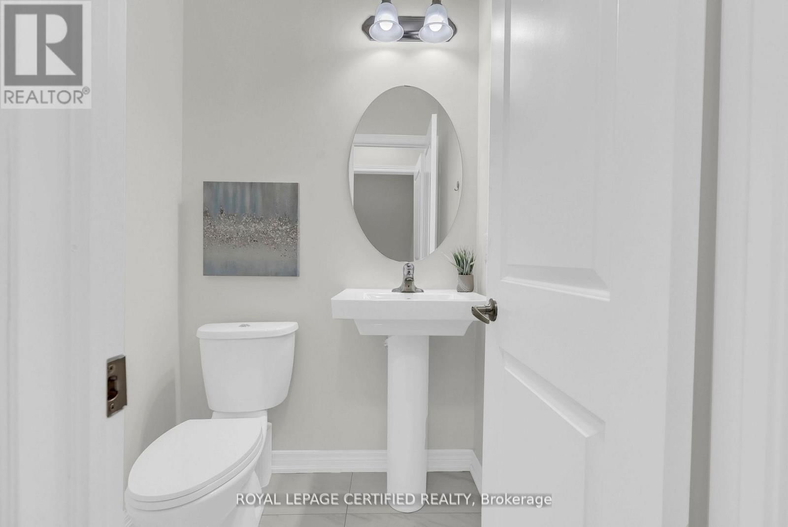 66 GRASSBOURNE AVENUE Image 21