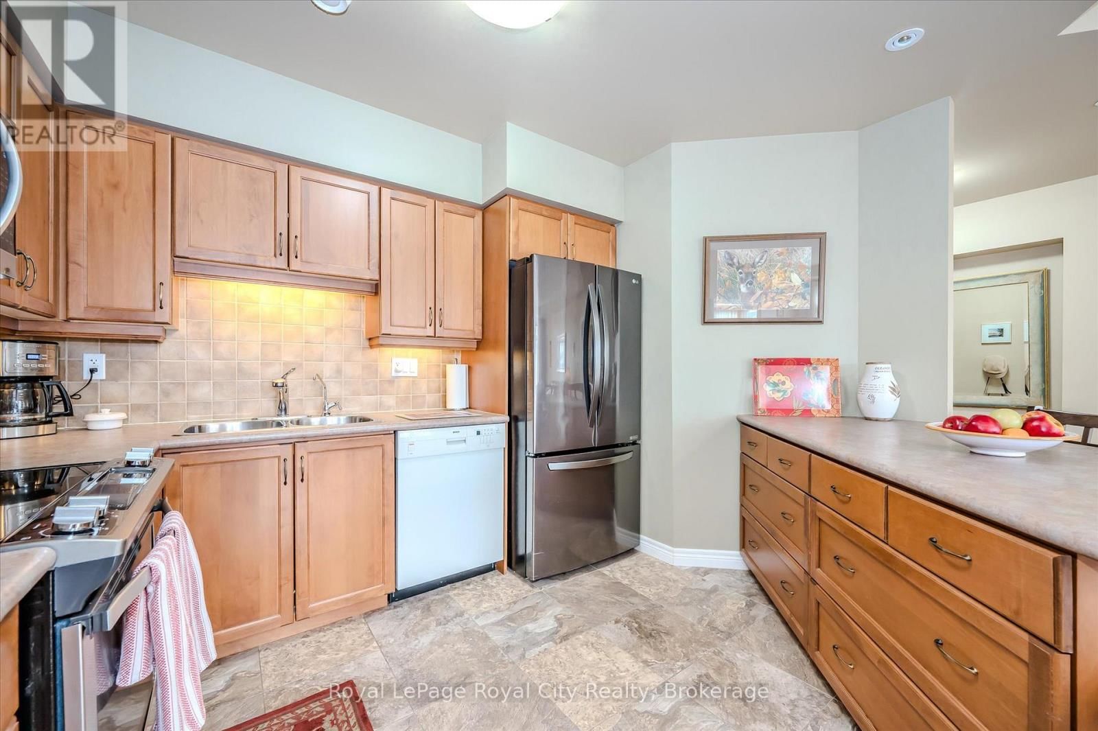 401 - 65 BAYBERRY DRIVE Image 17