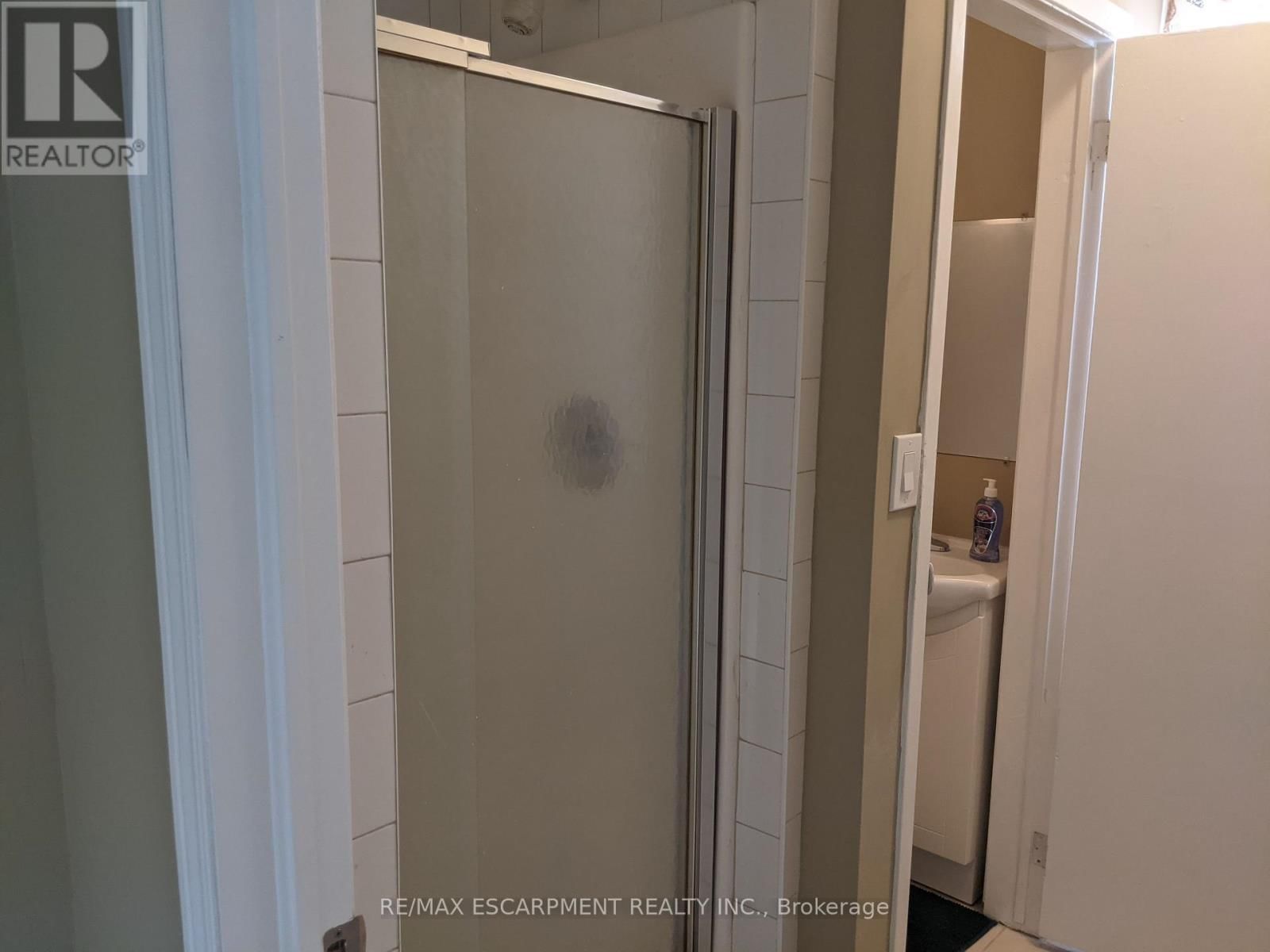 4 - 63 PELHAM ROAD EAST Image 10